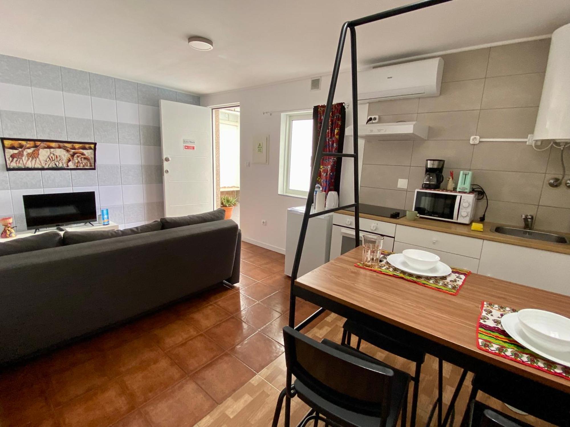 Live, Laugh, Love Beach Guest Home With Ac Madalena  部屋 写真